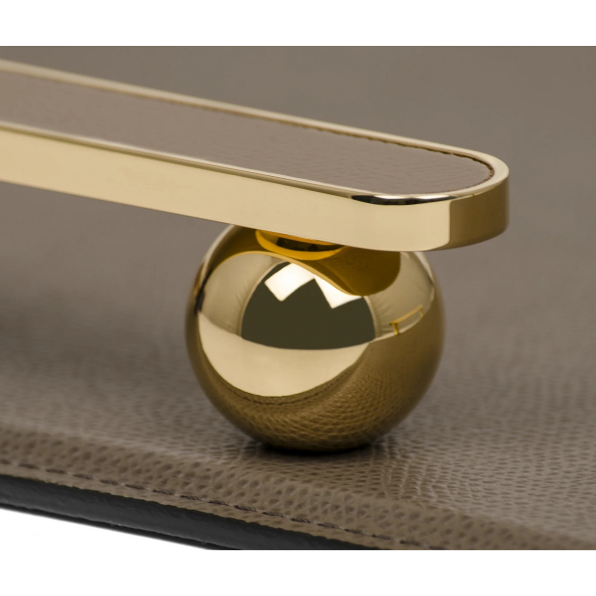 Leather Tray With Handles | Pinetti Pamphili | OROA.com