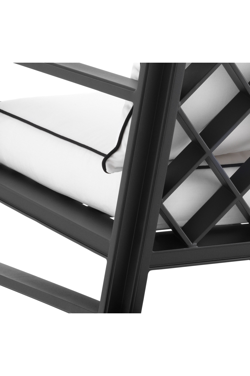 Outdoor Sunbrella Chair | Eichholtz Bella Vista | Oroa.com