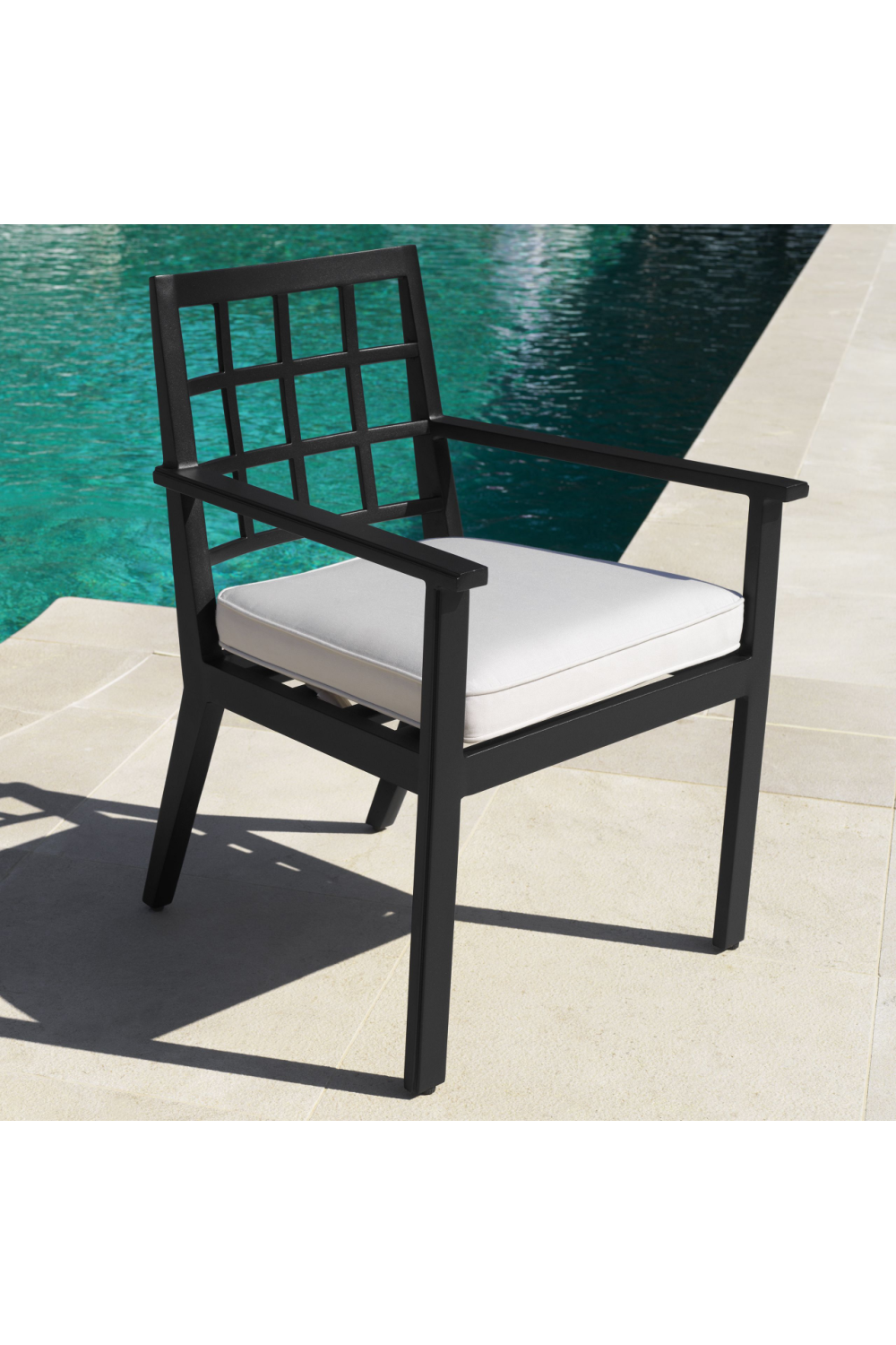 Sunbrella Outdoor Dining Armchair | Eichholtz Cap-Ferrat | Oroa.com