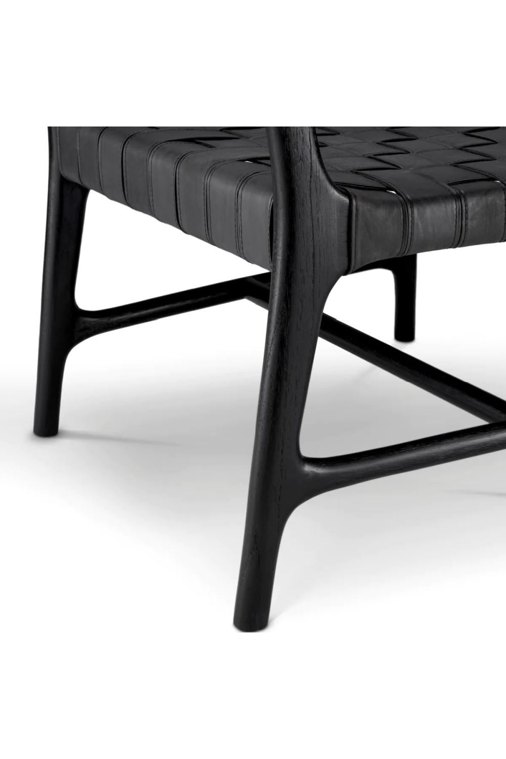 Woven Black Leather Lounge Chair | Eichholtz Tiberio | Oroa.com