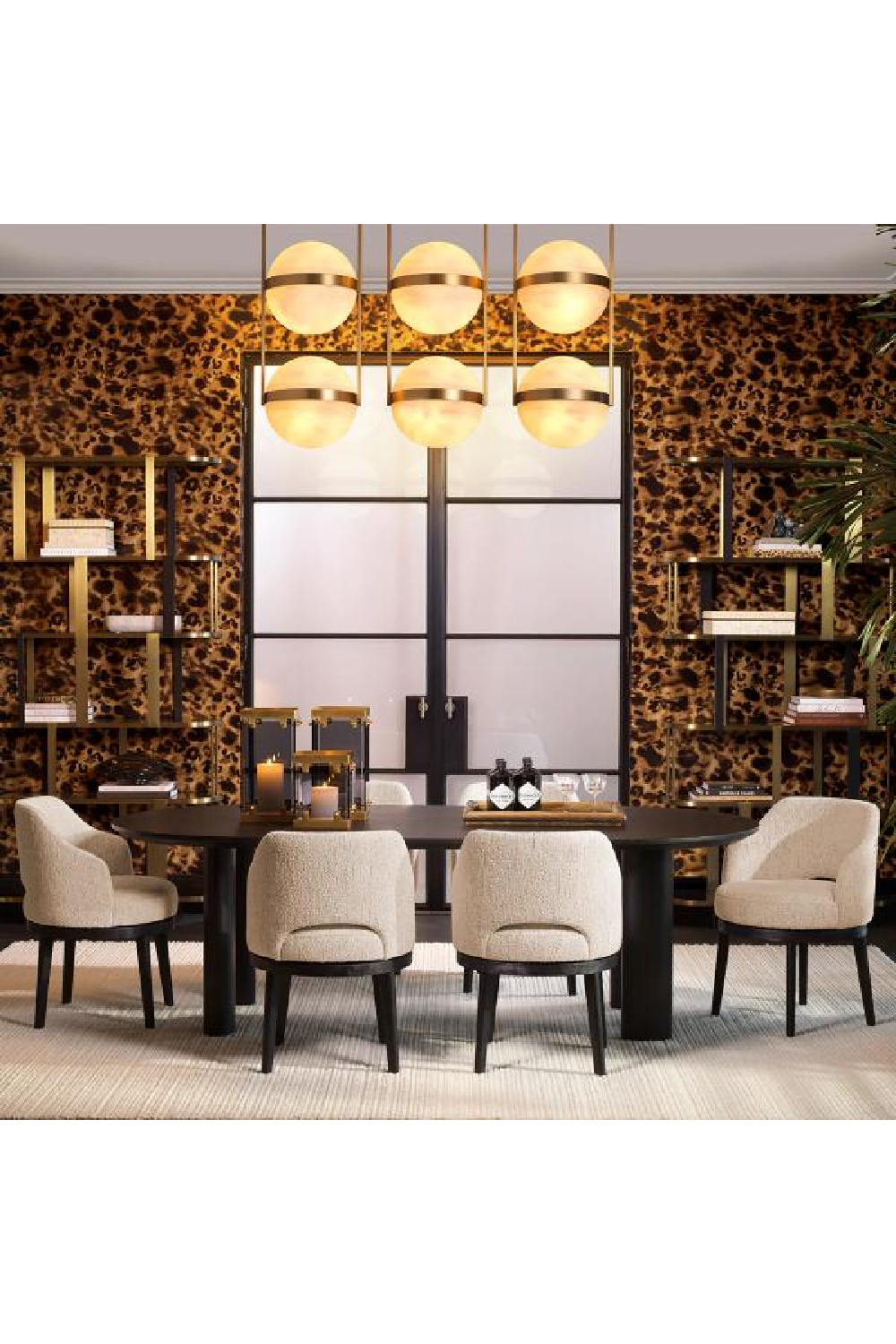 Ribbed Vintage Brass Tray | Eichholtz Lenora | Oroa.com