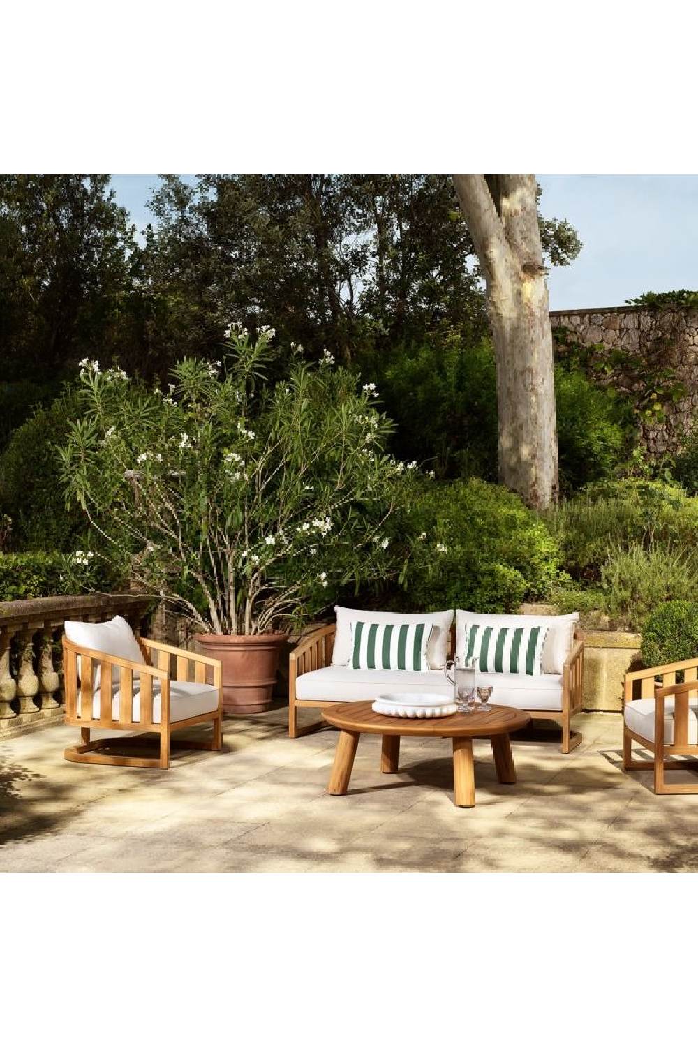 Teak Cantilevered Outdoor Sofa | Eichholtz Aruba | Oroa.com