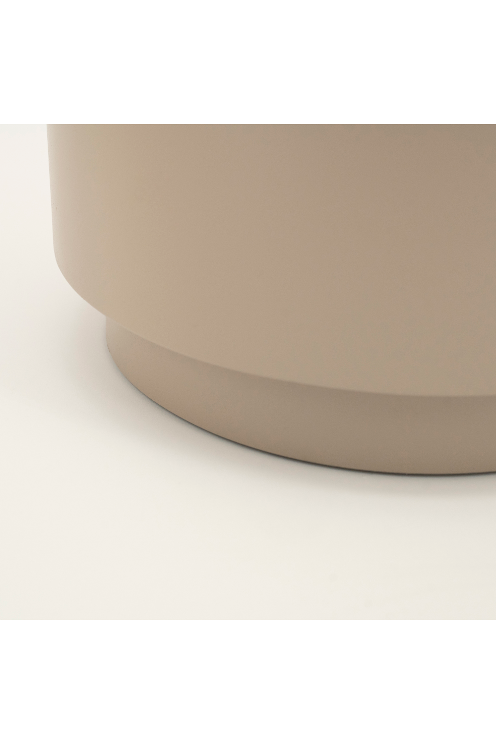 Cylindrical Iron Side Table | By-Boo Mesita | OROA.com