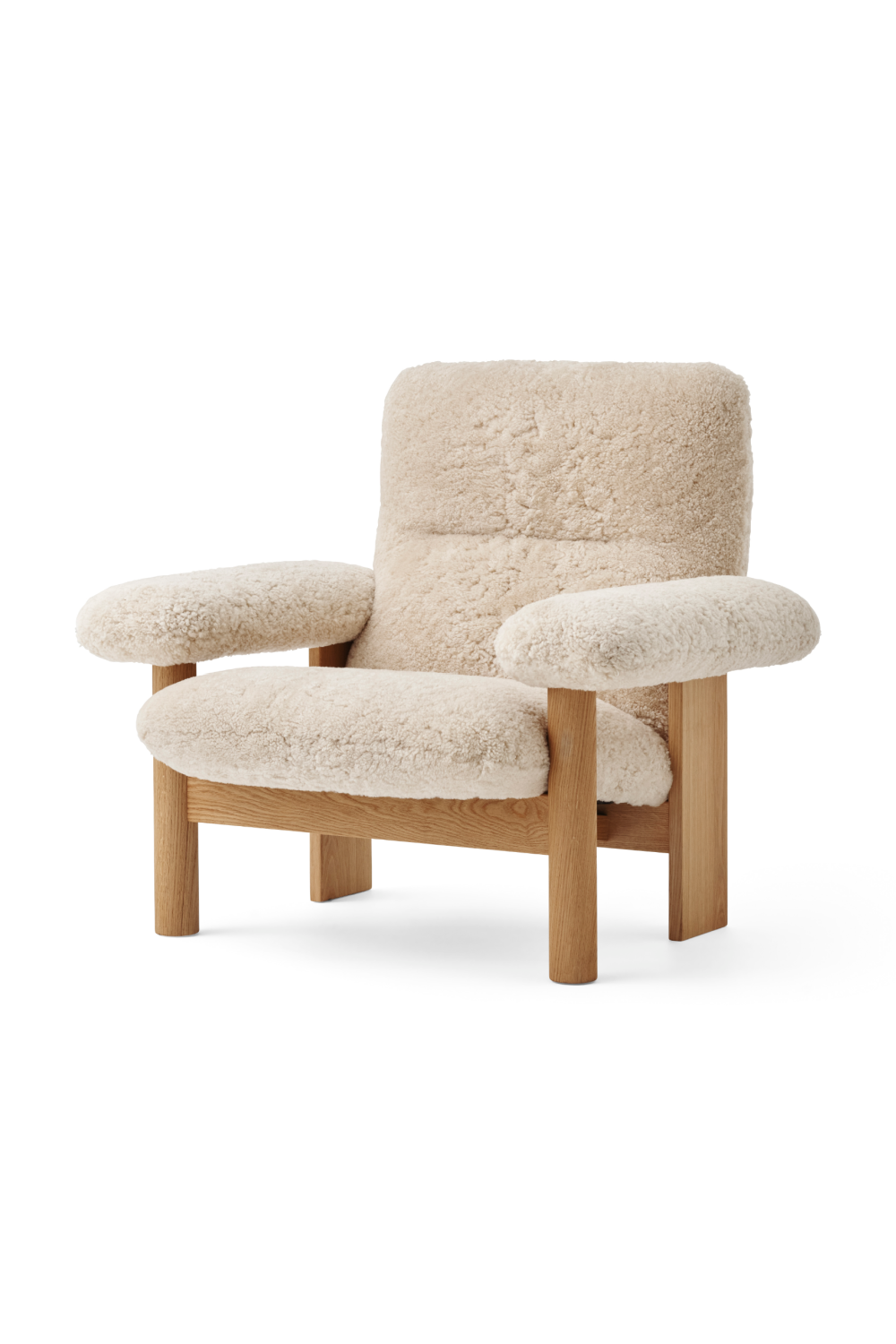 Sheepskin Lounge Chair | Audo Copenhagen Brasilia | Oroa.com
