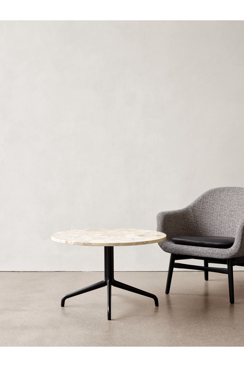 Star-Base Round Lounge Table | Audo Copenhagen Harbour Column | Oroa.com