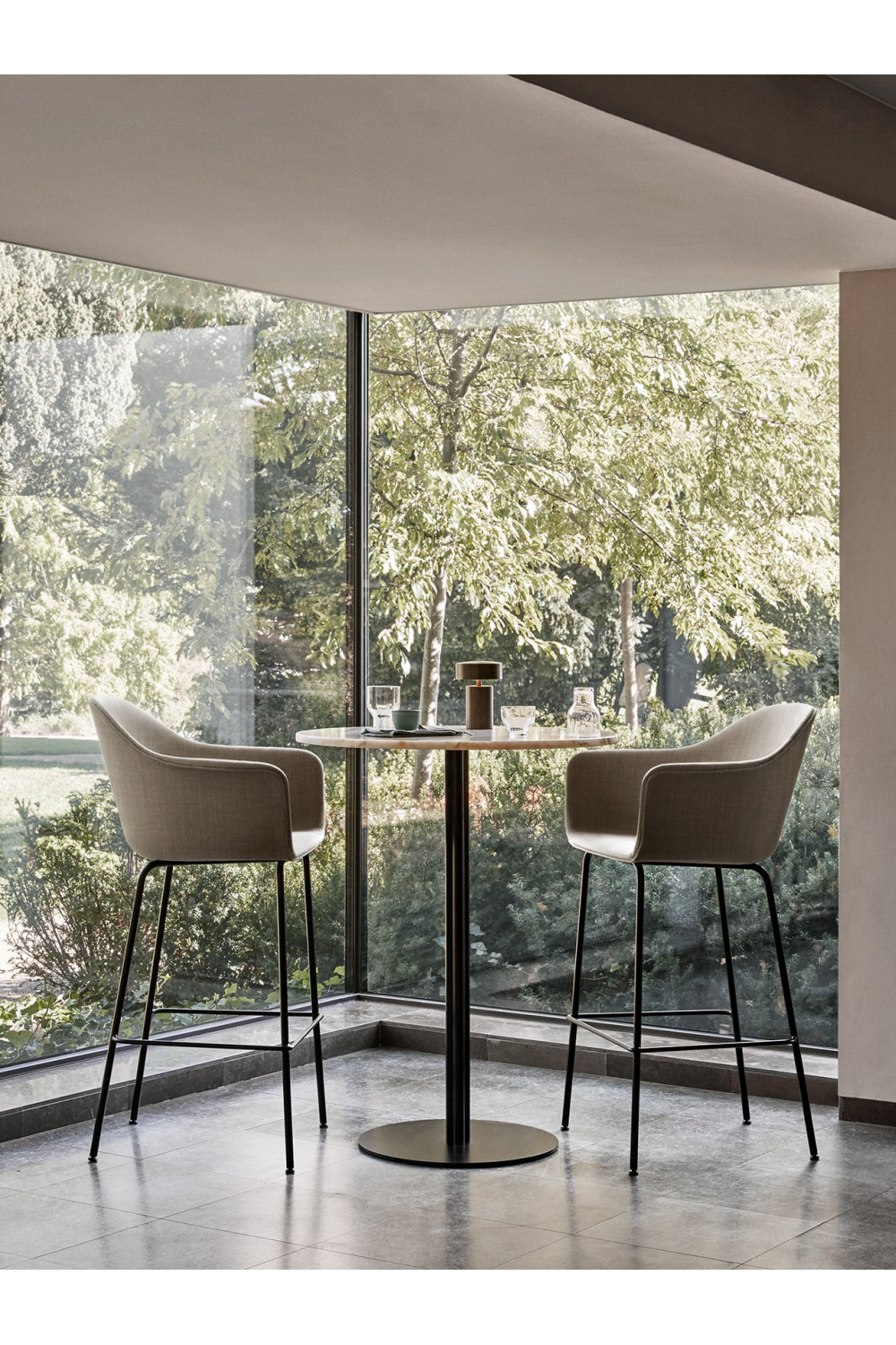 Round Base Column Bar Table | Audo Copenhagen Harbour | Oroa.com