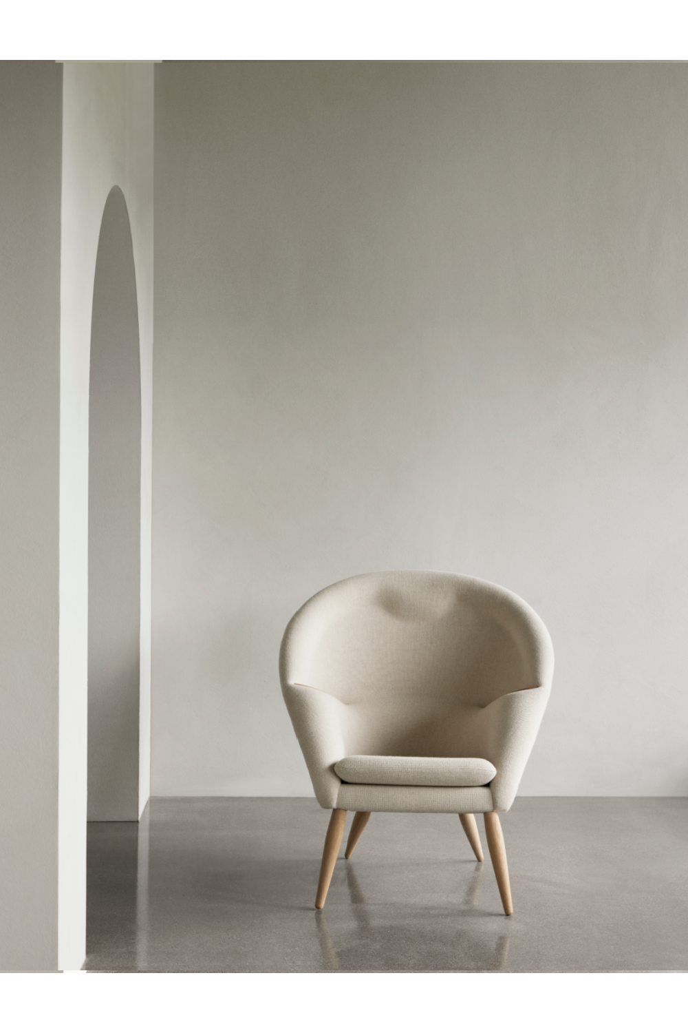Lounge Chair with Headrest | Oroa.com