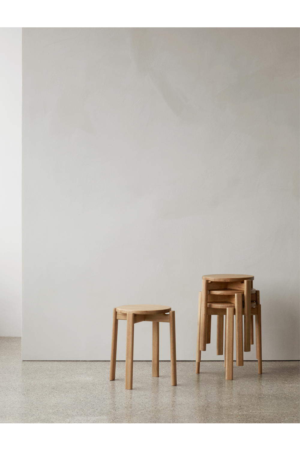Round Wooden Stool | Audo Copenhagen Passage | Oroa.com