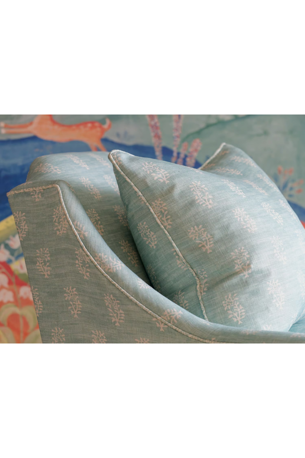 Floral Linen Cushion | Andrew Martin Thyme | Oroa.com