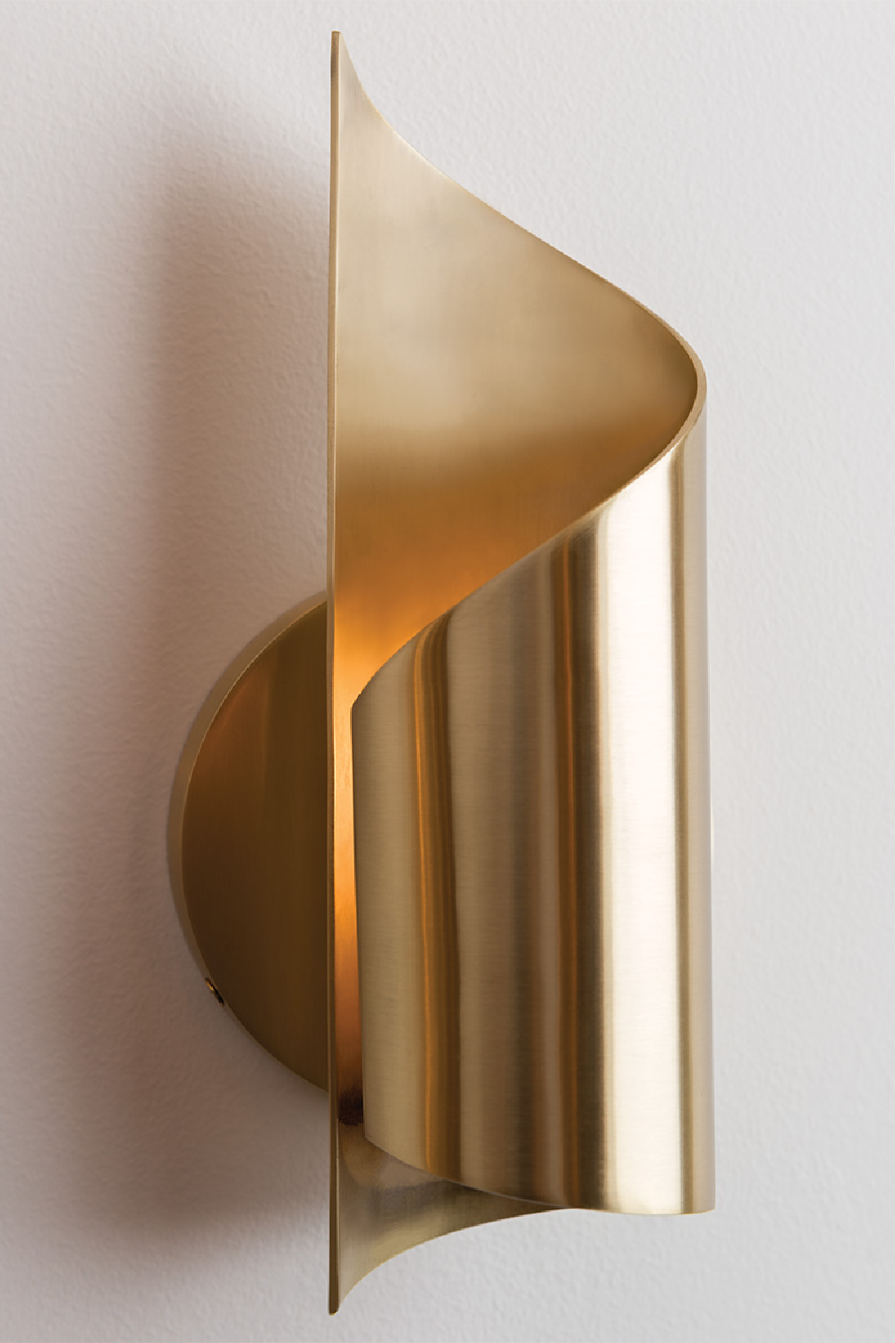 Metallic Cylindrical Wall Light | Oroa.com