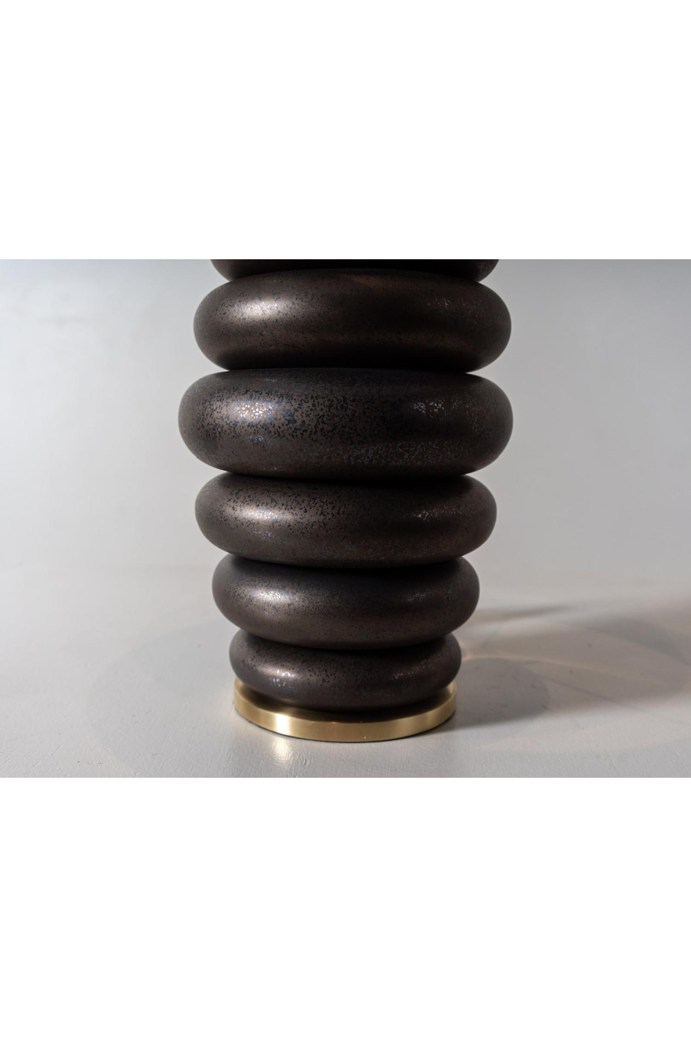 Antiqued Ceramic Table Lamp | Andrew Martin Phoebe | Oroa.com