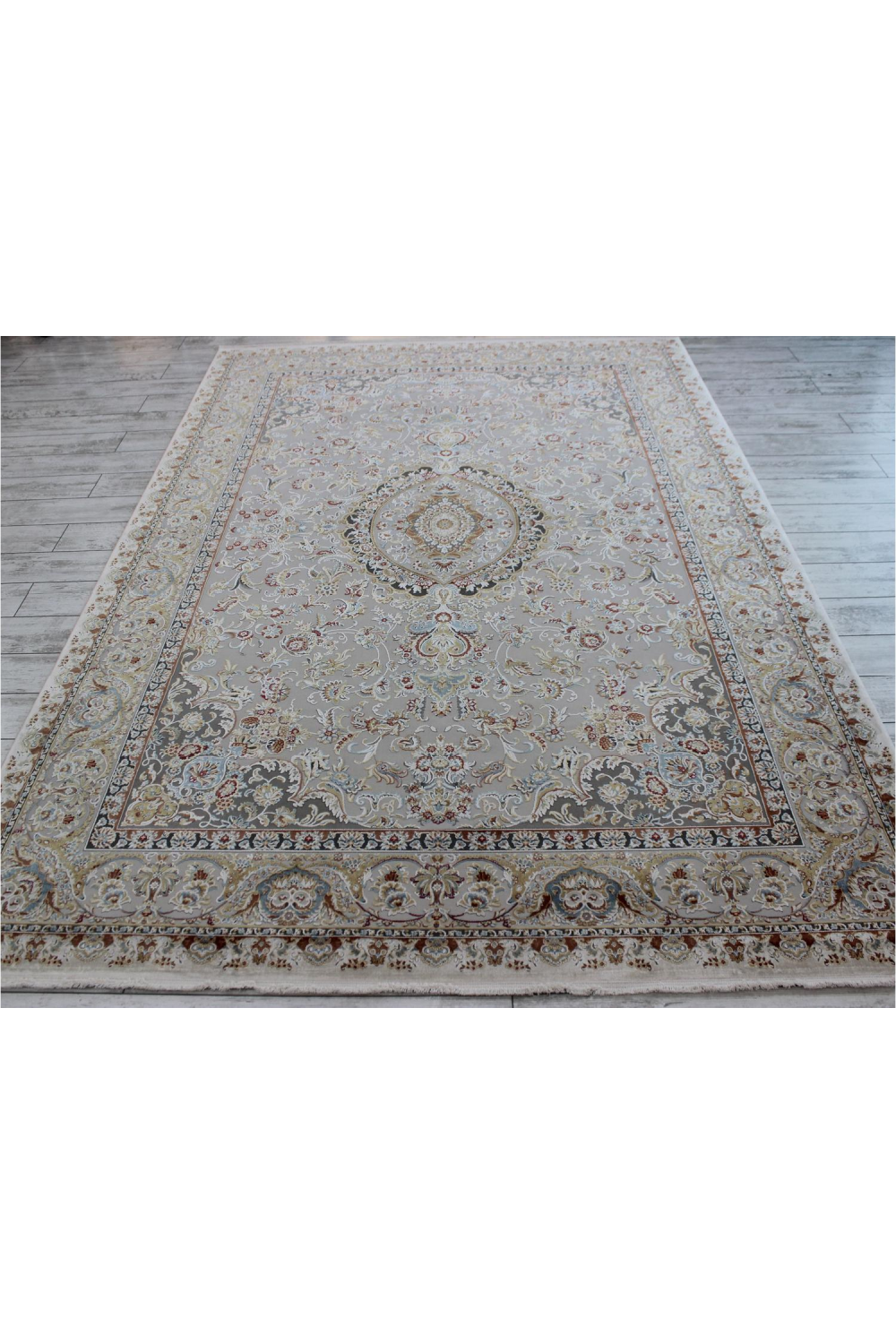 Medallion Design Persian Rug | Andrew Martin Jaslynn | Oroa.com