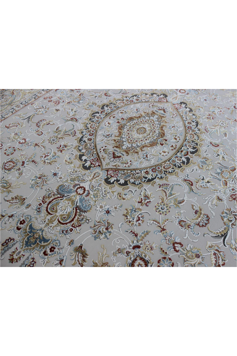 Medallion Design Persian Rug | Andrew Martin Jaslynn | Oroa.com
