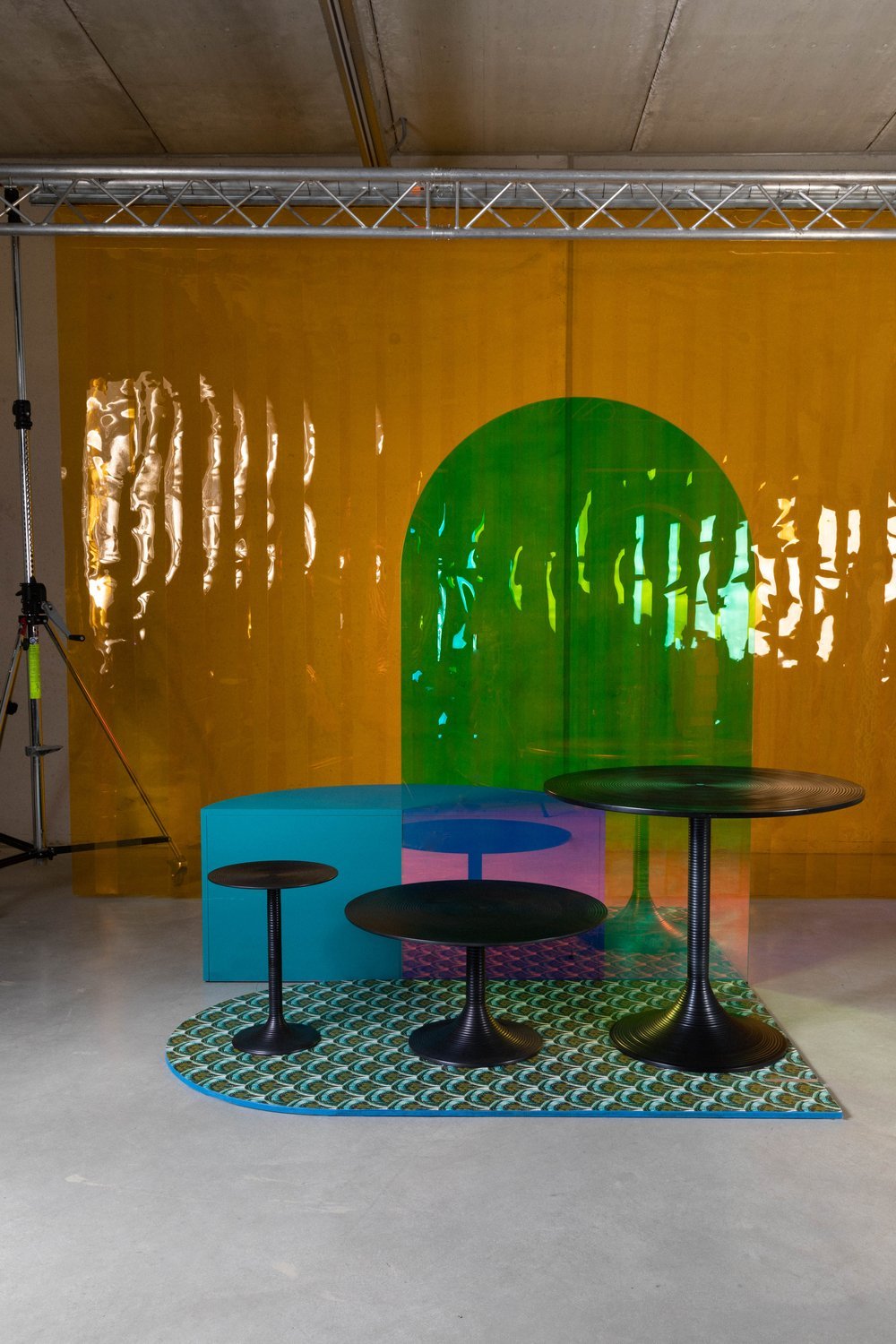 Round Pedestal Side Table | Bold Monkey Hypnotising | Oroa.com