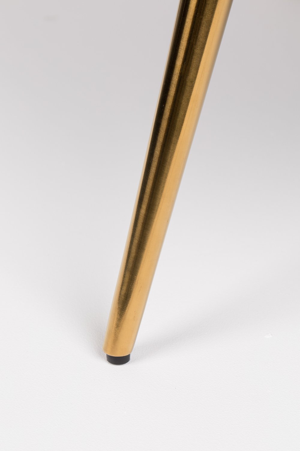 Wrinkled Velvet Lounge Chair | Bold Monkey So Curvy | Oroa.com