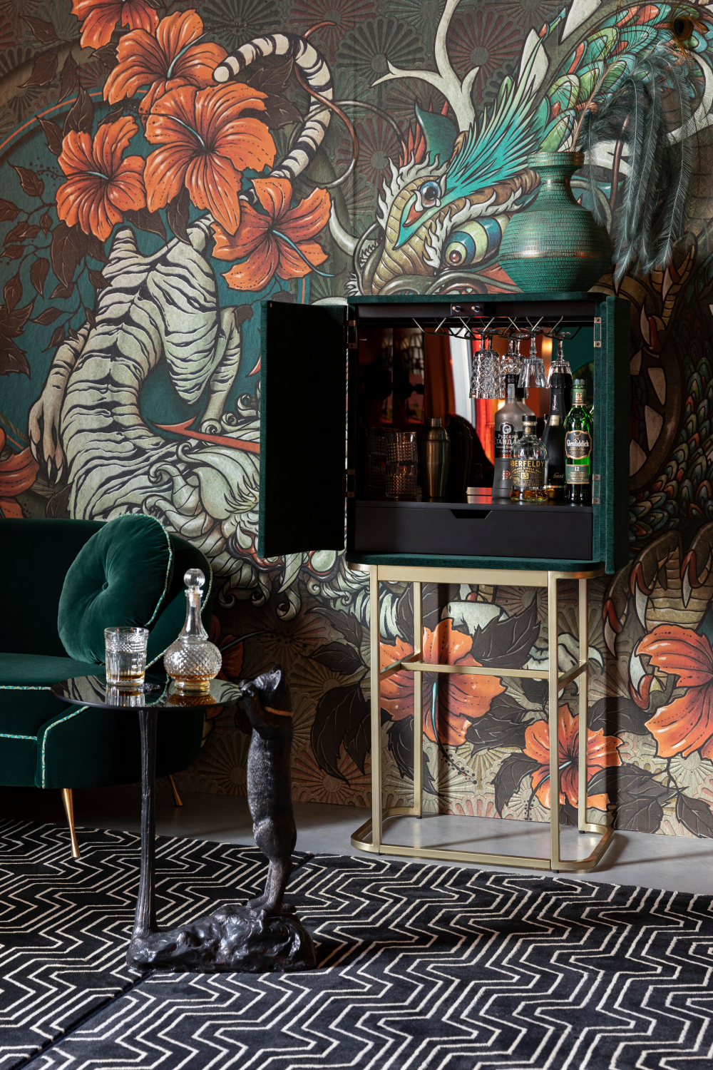 2-Door Mirrored Wine Cabinet | Oroa.com