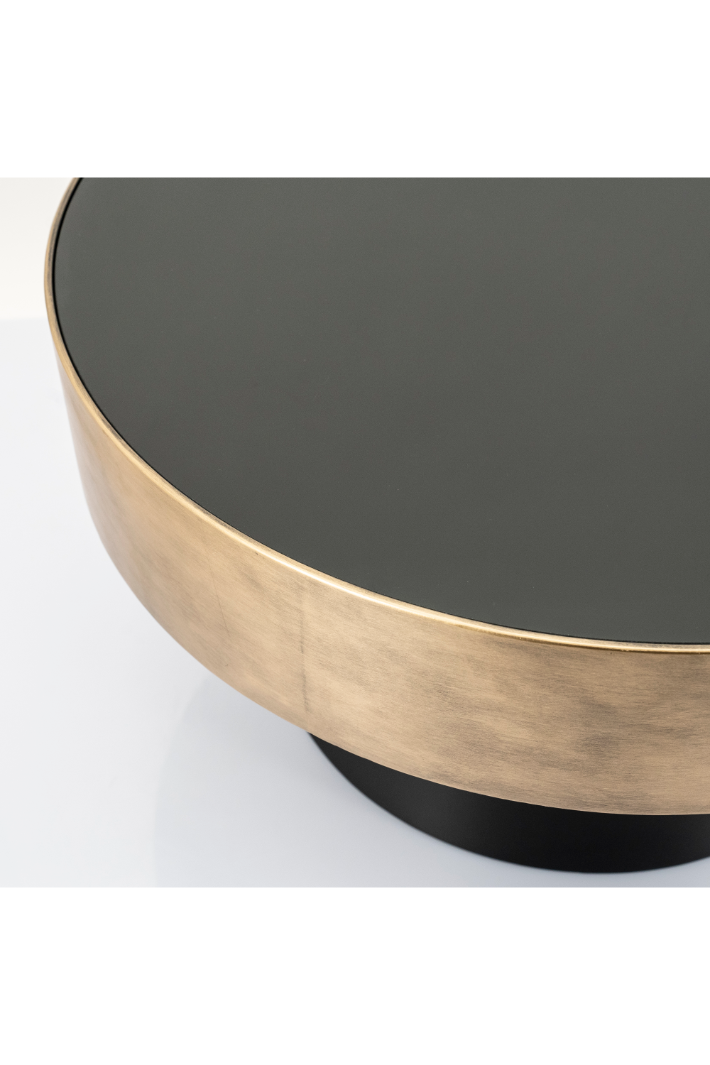 Contemporary Round Coffee Table | Oroa.com