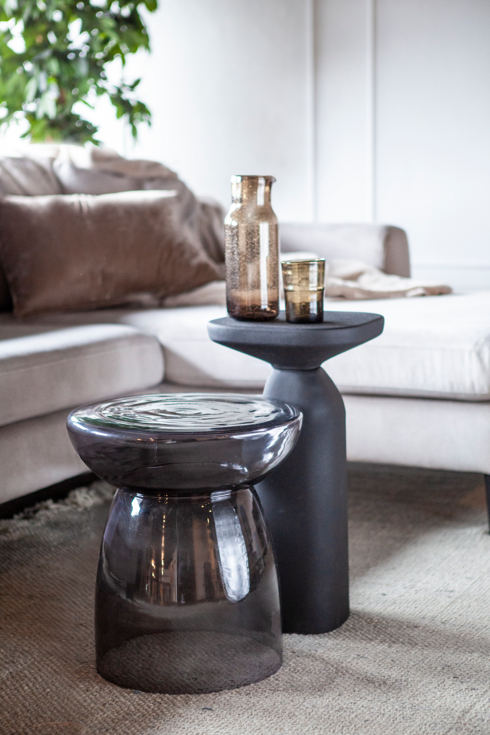 Black Aluminum Side Table | By-Boo Squand | OROA.com