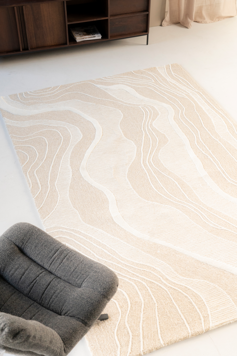 Beige Swirl Wool Rug | Oroa.com