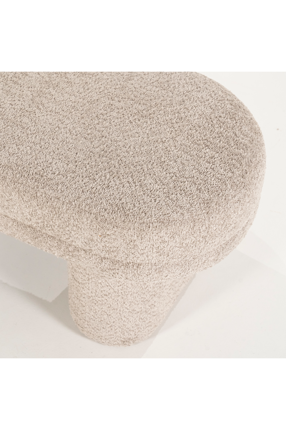 Upholstered Oval Bench | By-Boo Rama | Oroa.com