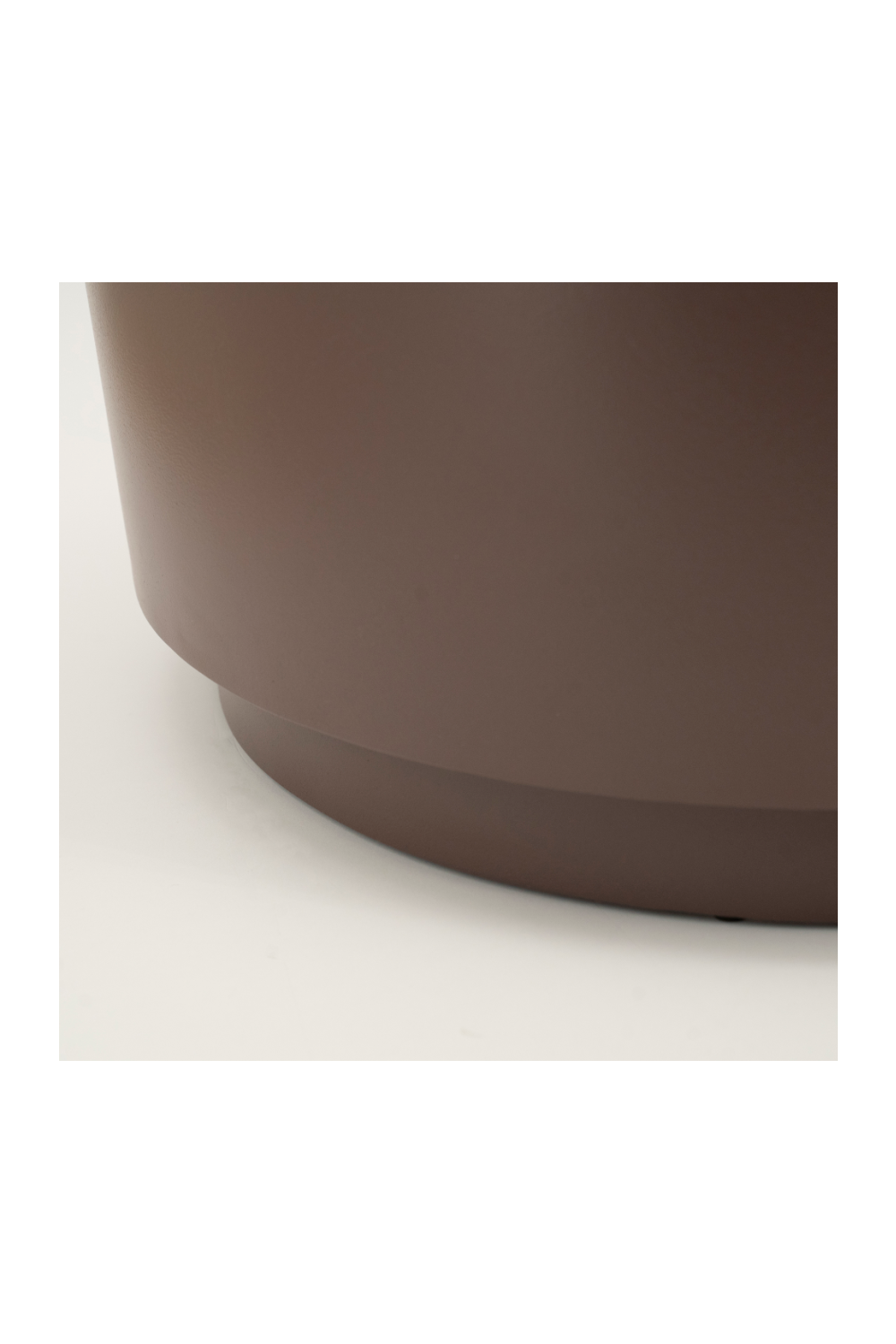 Round Iron Coffee Table | Oroa.com