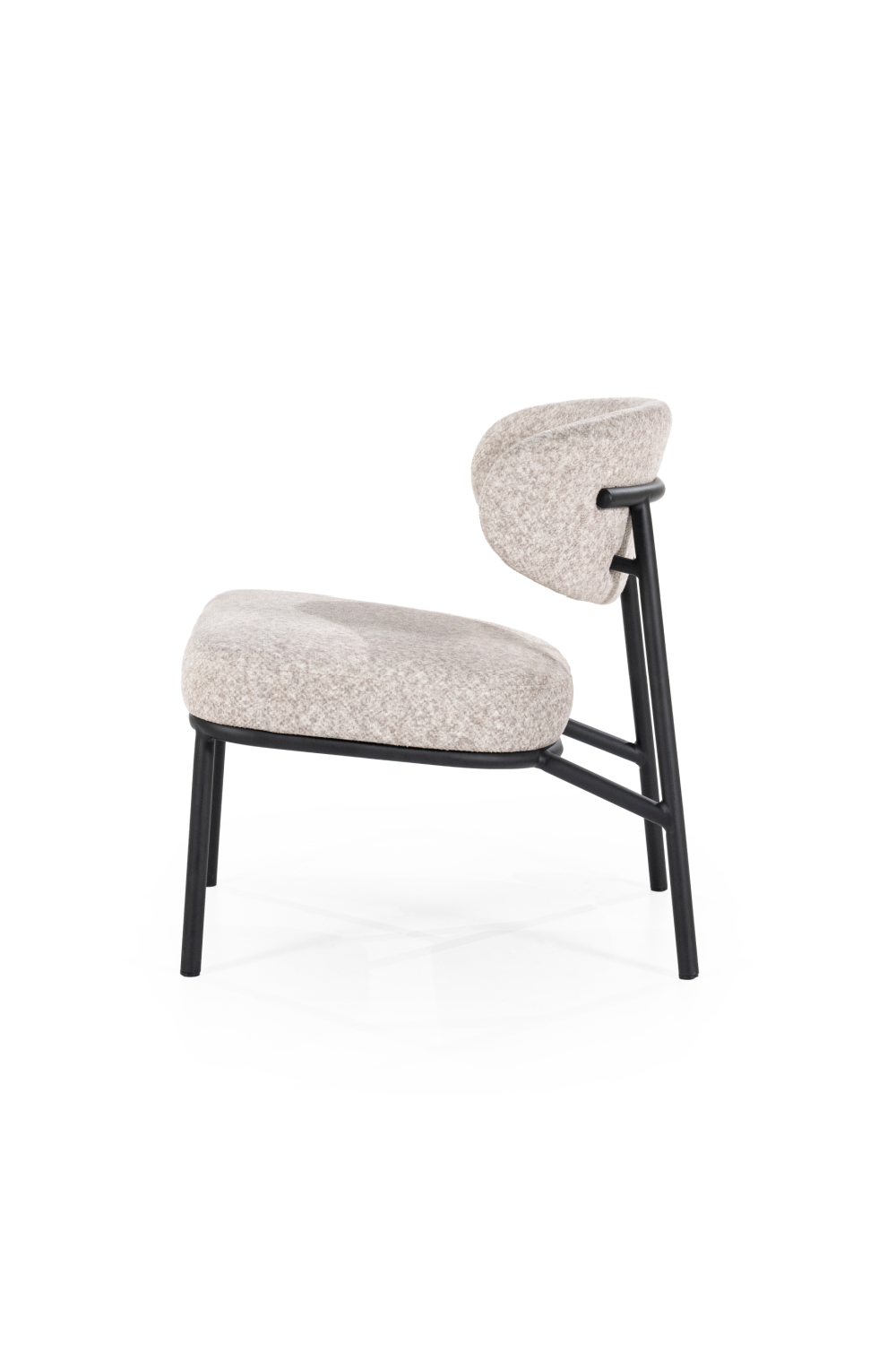 Modern Minimalist Lounge Chair | By-Boo Jari | OROA.com