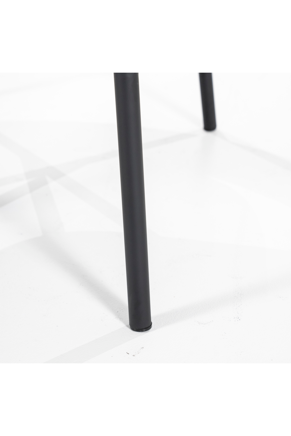 Modern Minimalist Lounge Chair | Oroa.com