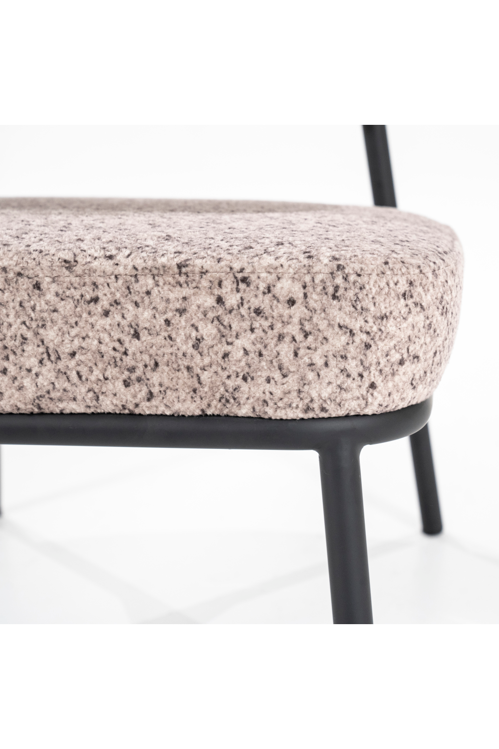 Modern Minimalist Lounge Chair | Oroa.com