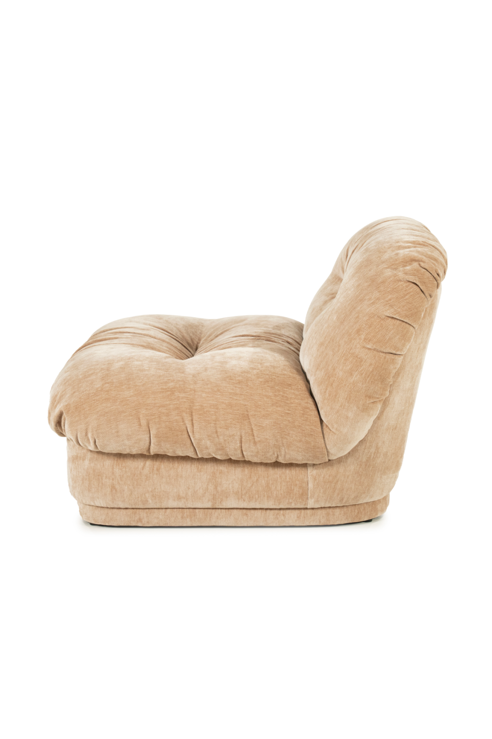 Fully-Upholstered Wrinkled Lounge Chair | Oroa.com