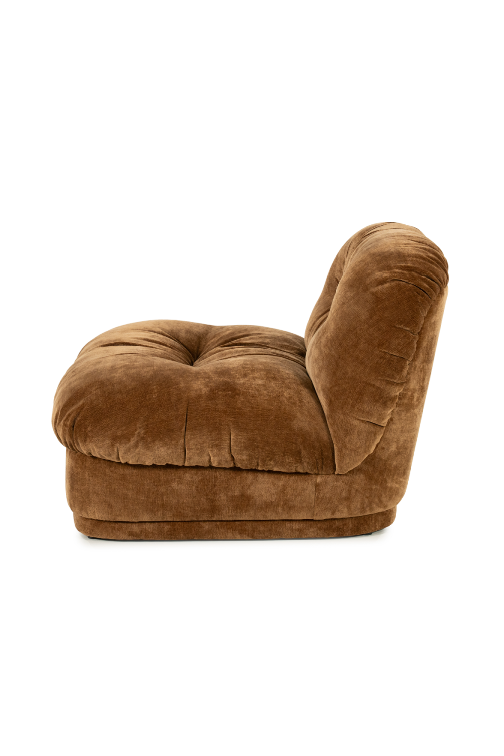 Fully-Upholstered Wrinkled Lounge Chair | Oroa.com