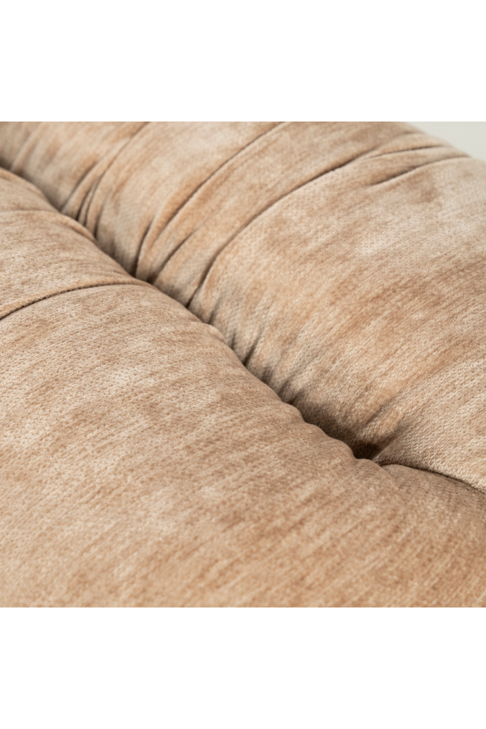 Fully-Upholstered Cushion Bench | Oroa.com