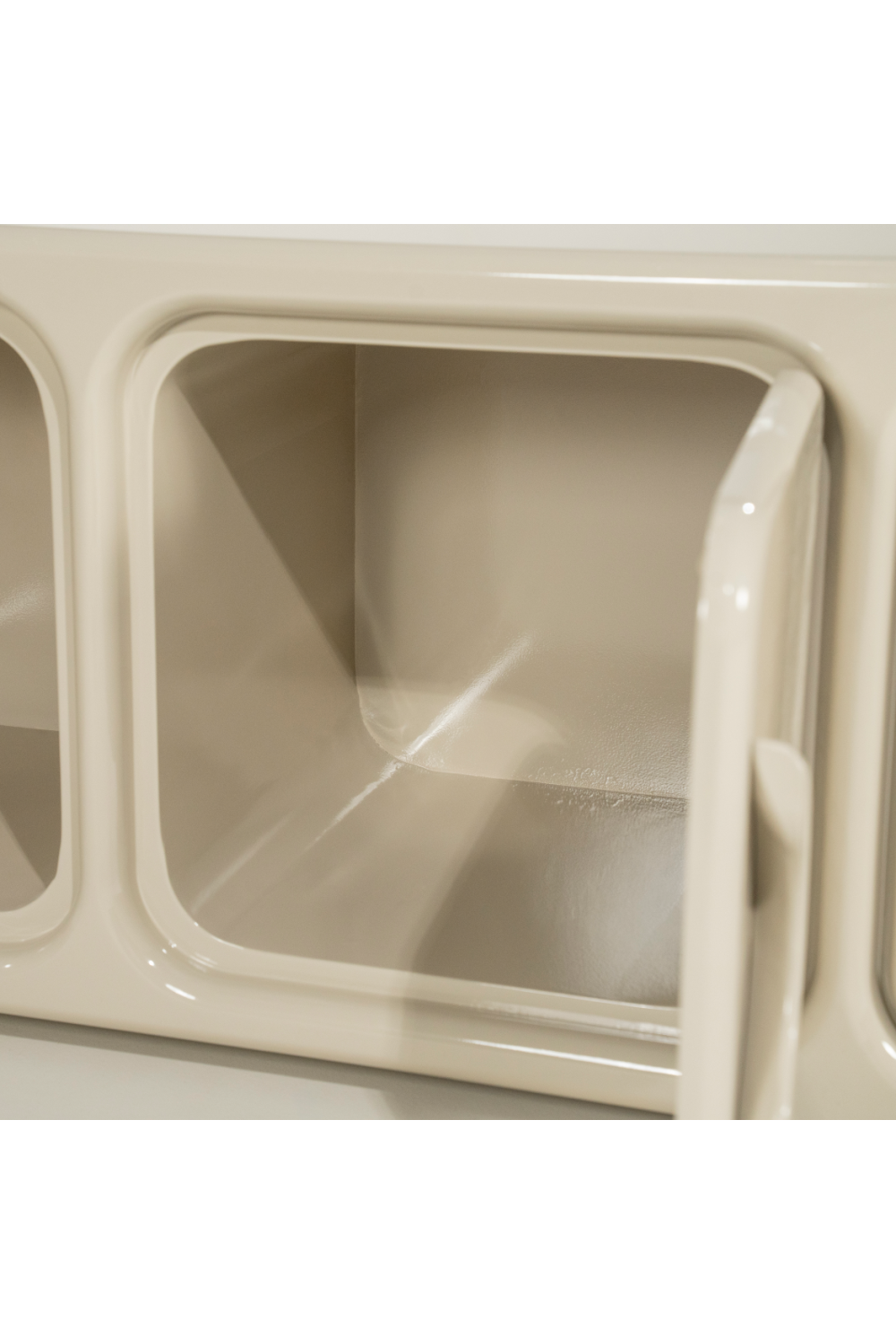 High-gloss 4-Door TV Cabinet | By-Boo Gubby | Oroa.com