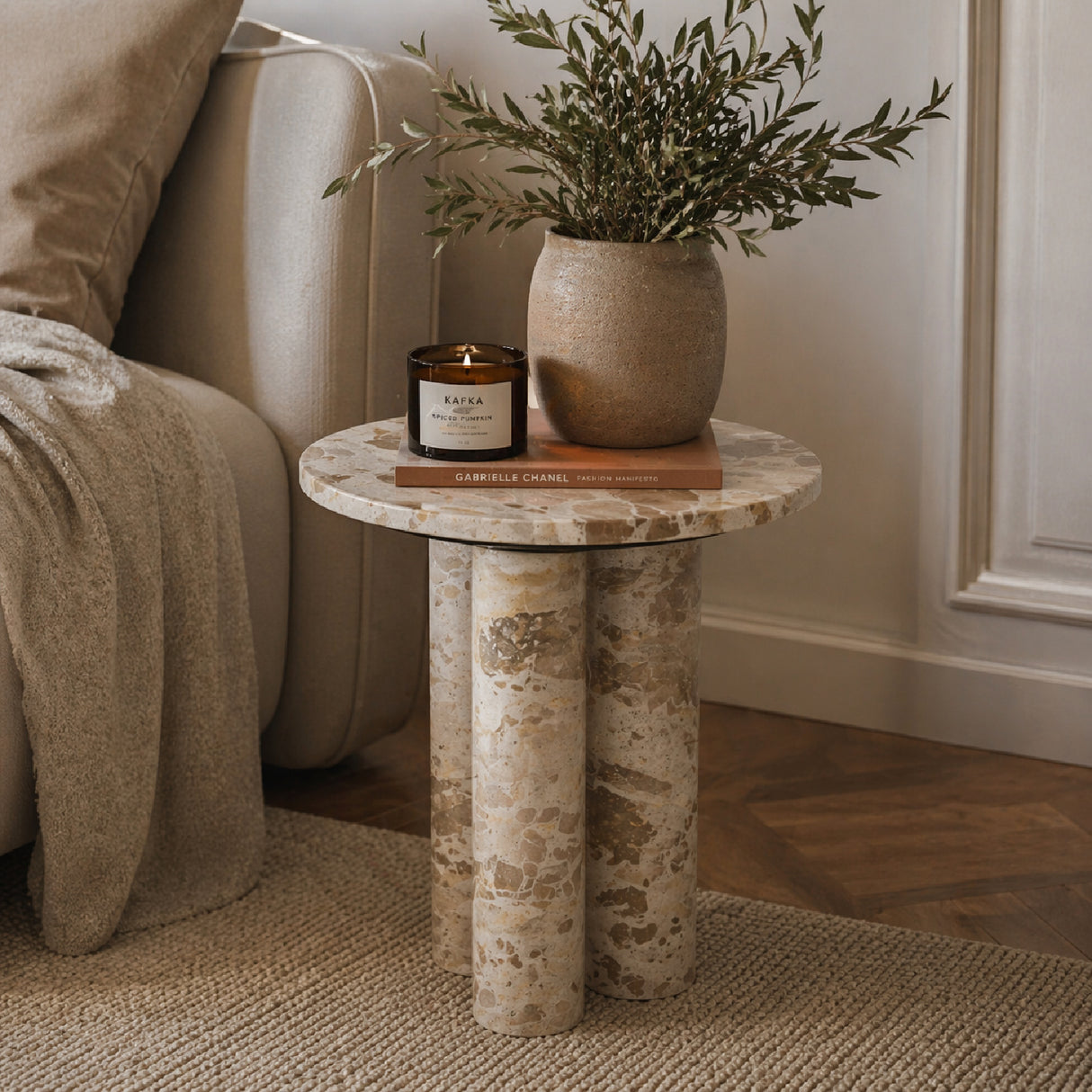 Marble Round Side Table | Oroa.com
