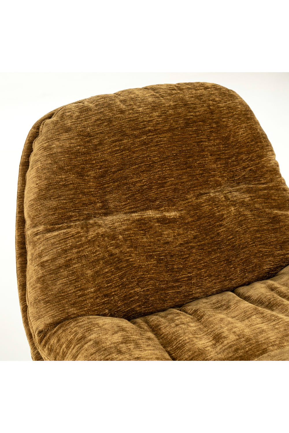 Padded Swivel Lounge Chair | By-Boo Tromba | Oroa.com