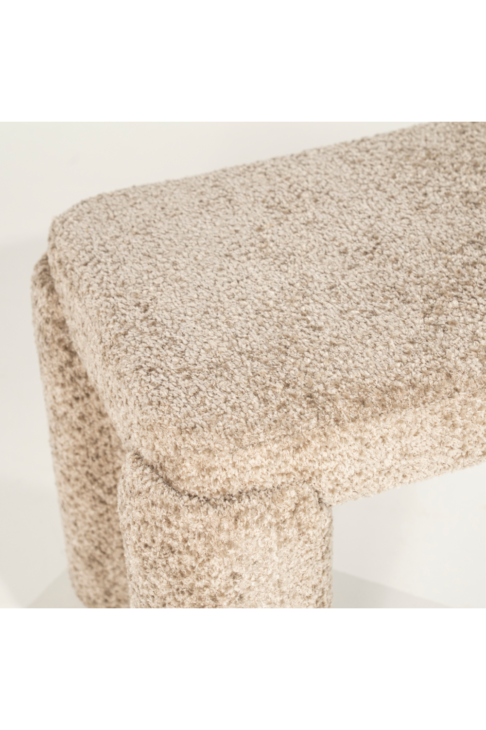 Fully-Upholstered Bench | Oroa.com