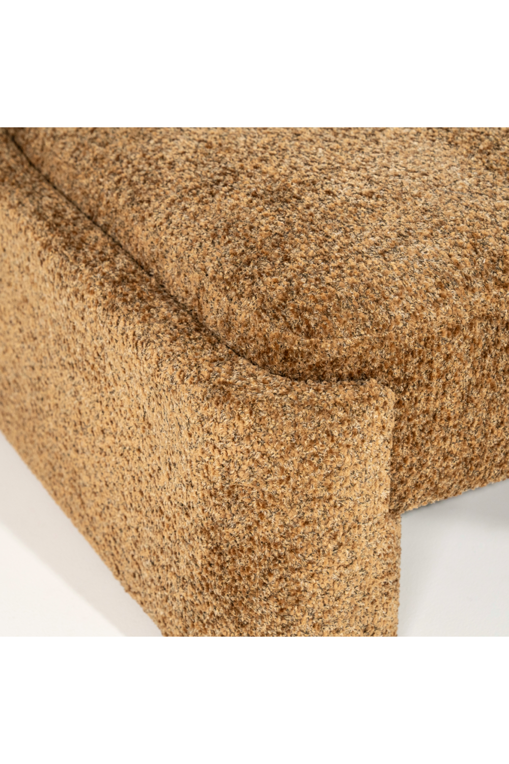 Fully-Upholstered Lounge Chair | Oroa.com