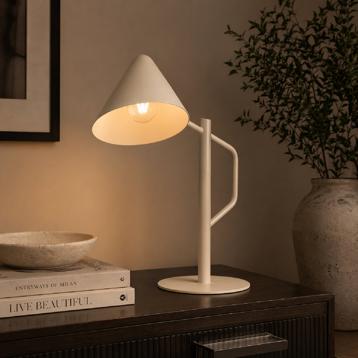 Painted Iron Table Lamp | Oroa.com