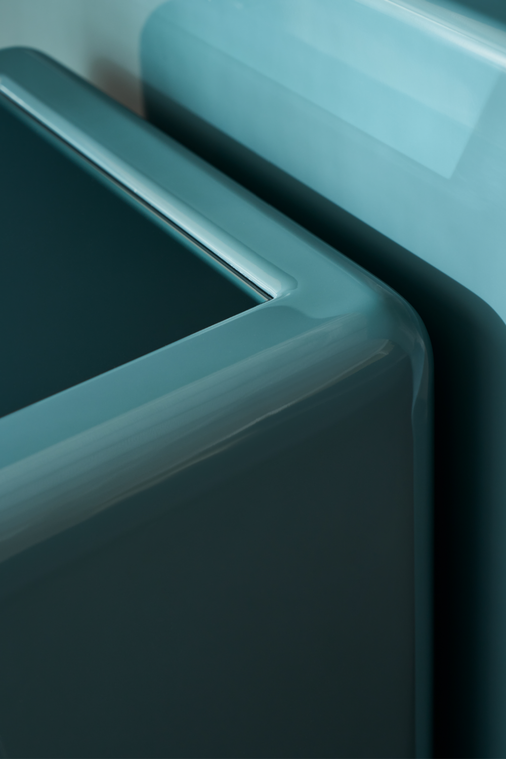 Mirror Top Cube Accent Table | Caracole Gelee | Oroa.com