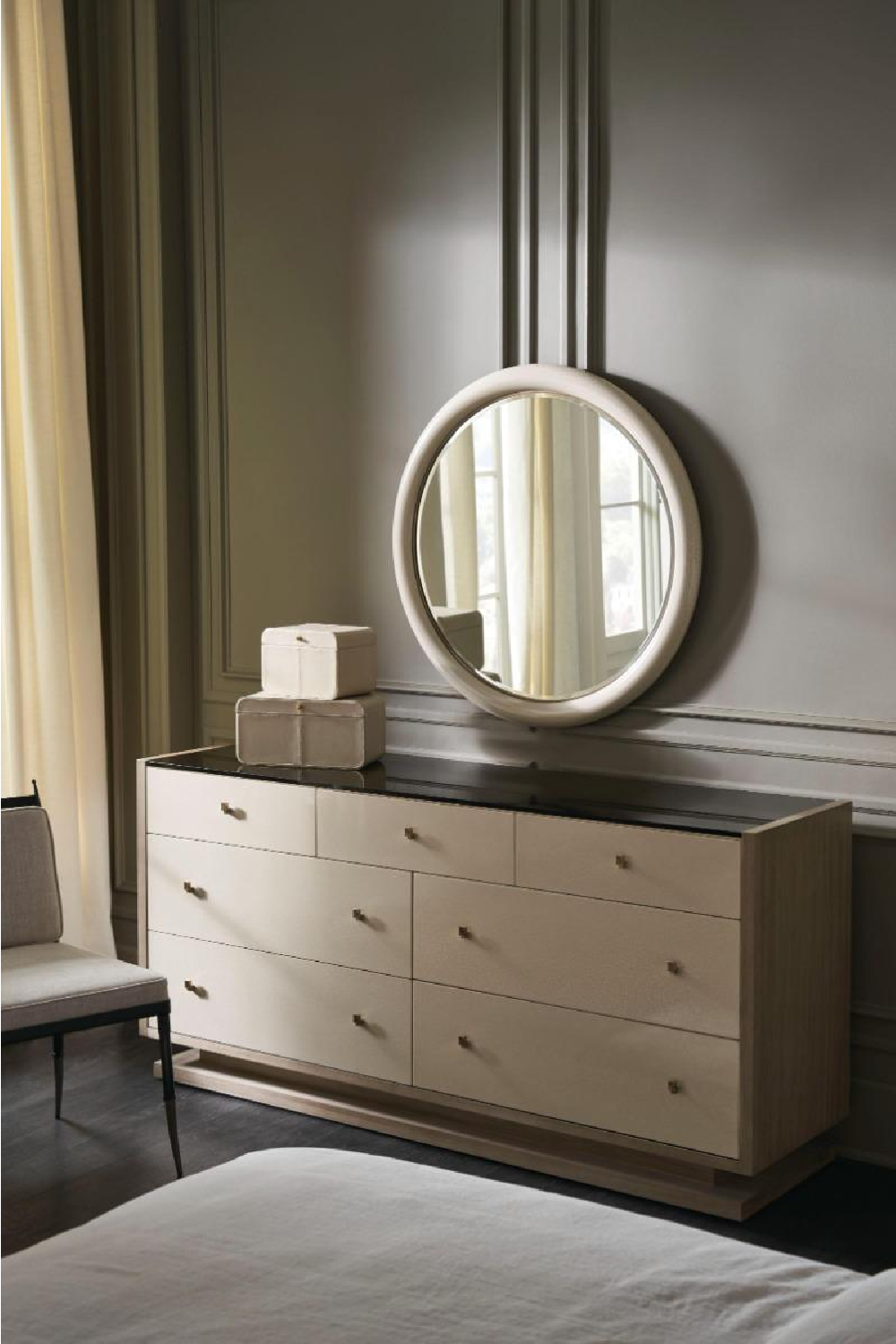 White 7-Drawer Dresser | Caracole Calypso | Oroa.com