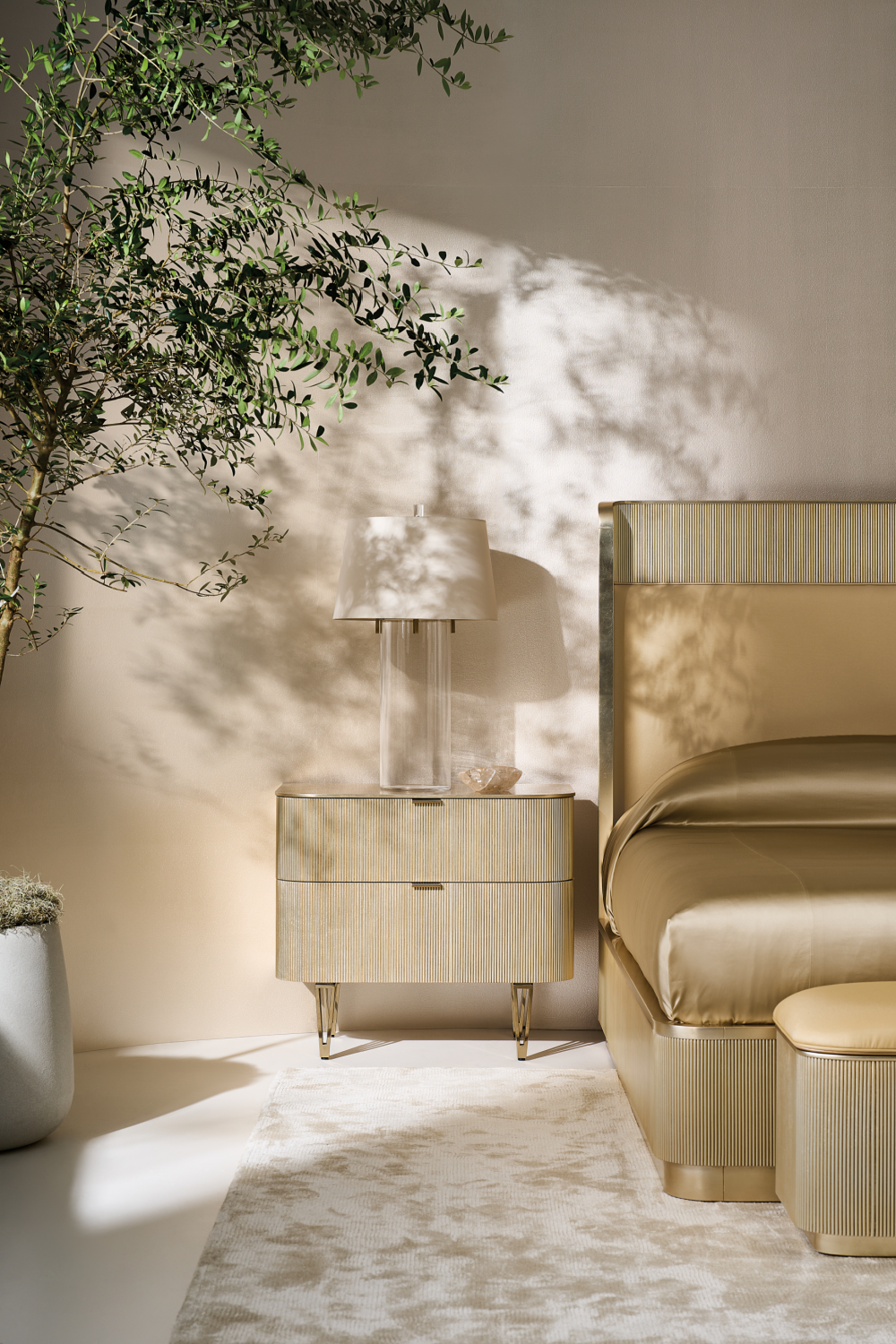 Gold Trim Reeded Queen Bed | Oroa.com