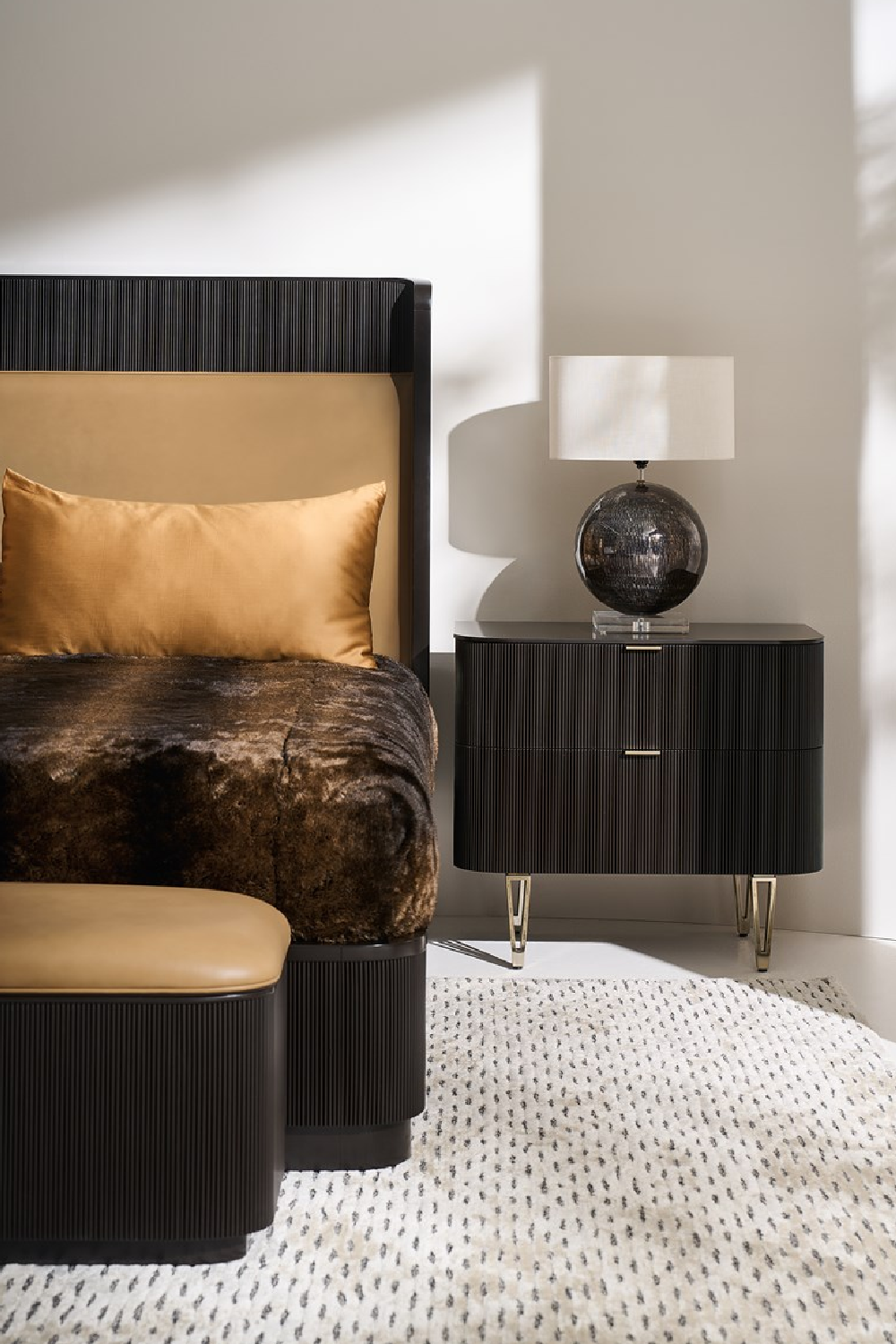 Reeded Headboard King Bed | Caracole Fall In Love | Oroa.com