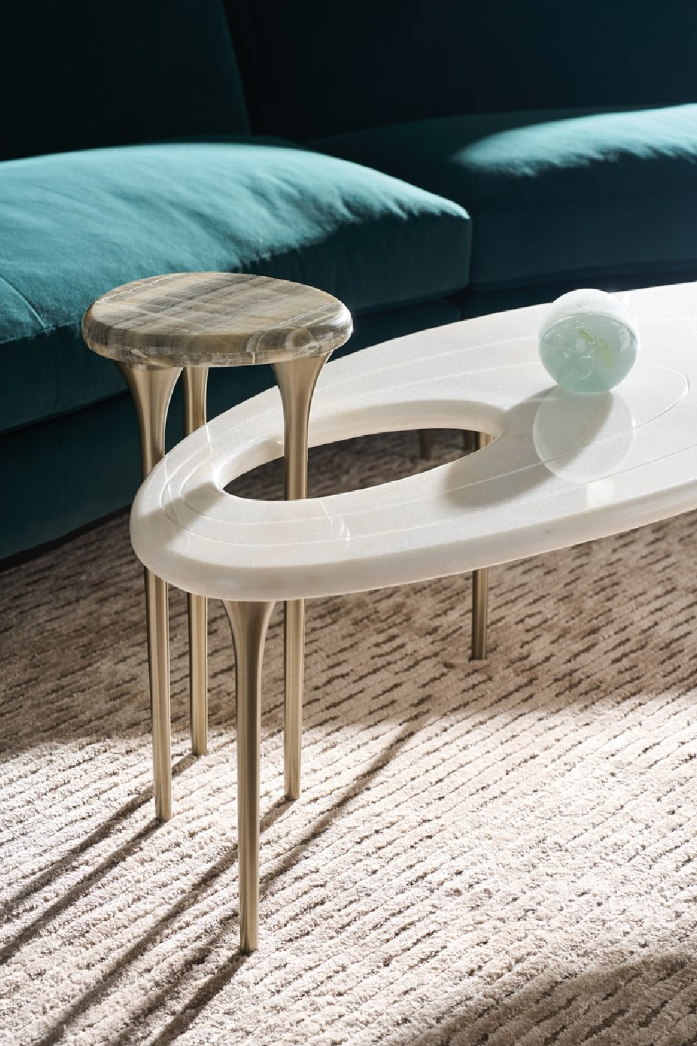 Oval Marble Modern Coffee Table | Caracole Resonance | Oroa.com
