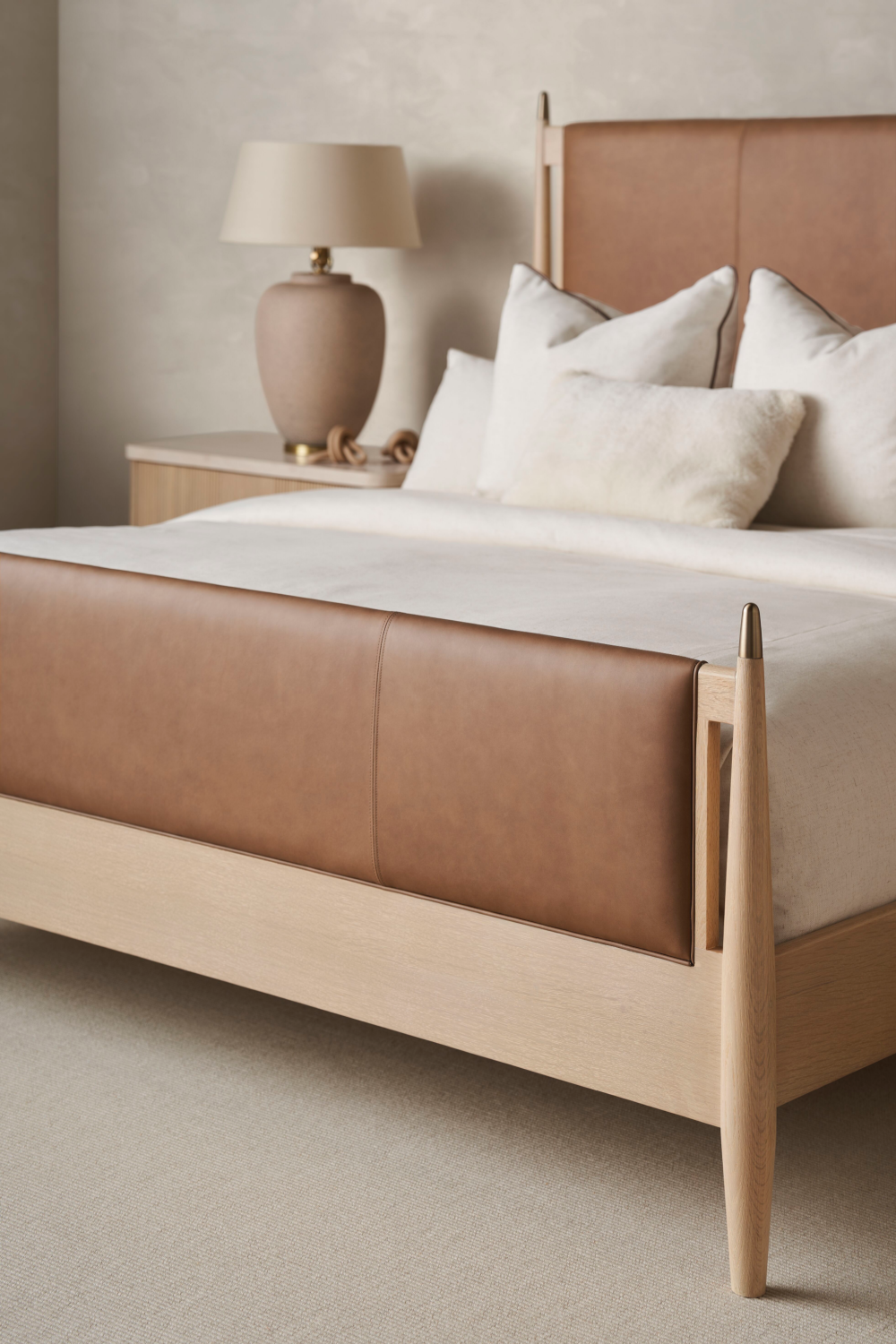 Brown Leather Bed | Oroa.com