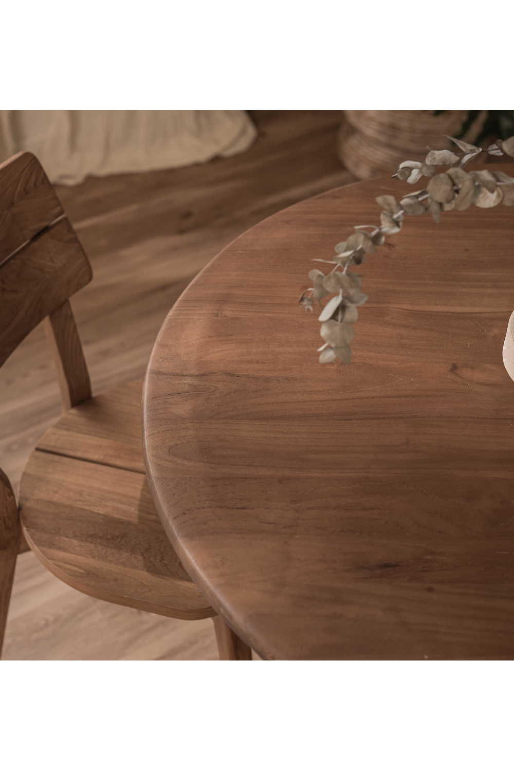 Modern Pedestal Round Table | dBodhi Bullet | OROA.com