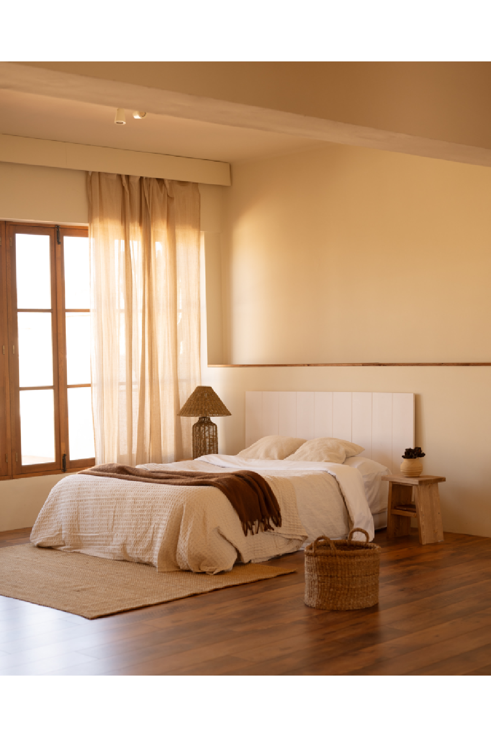 Pine Wood Headboard | Decowood Flanders | Oroa.com