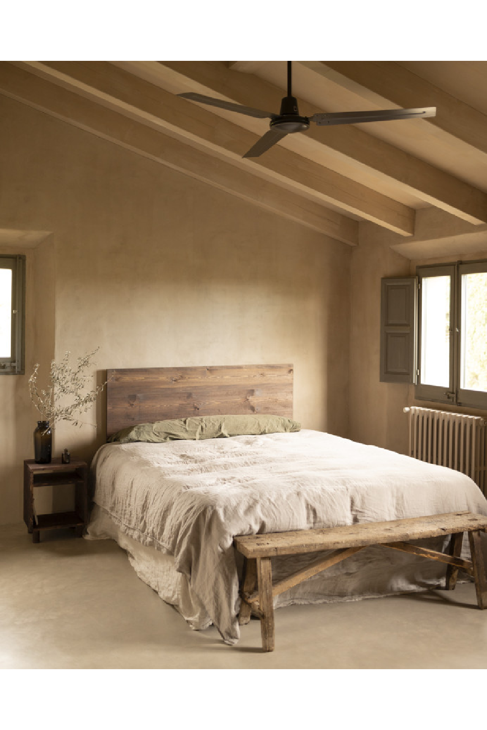 Straight-Cut Pine Wood Headboard | Decowood Flanders | Oroa.com