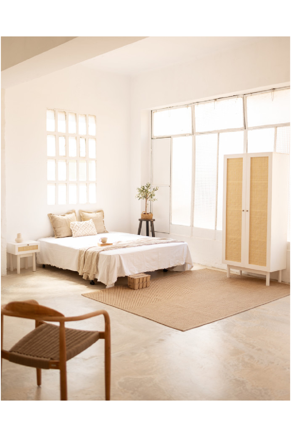 Rattan 2-Door Cabinet | Decowood Frida | Oroa.com