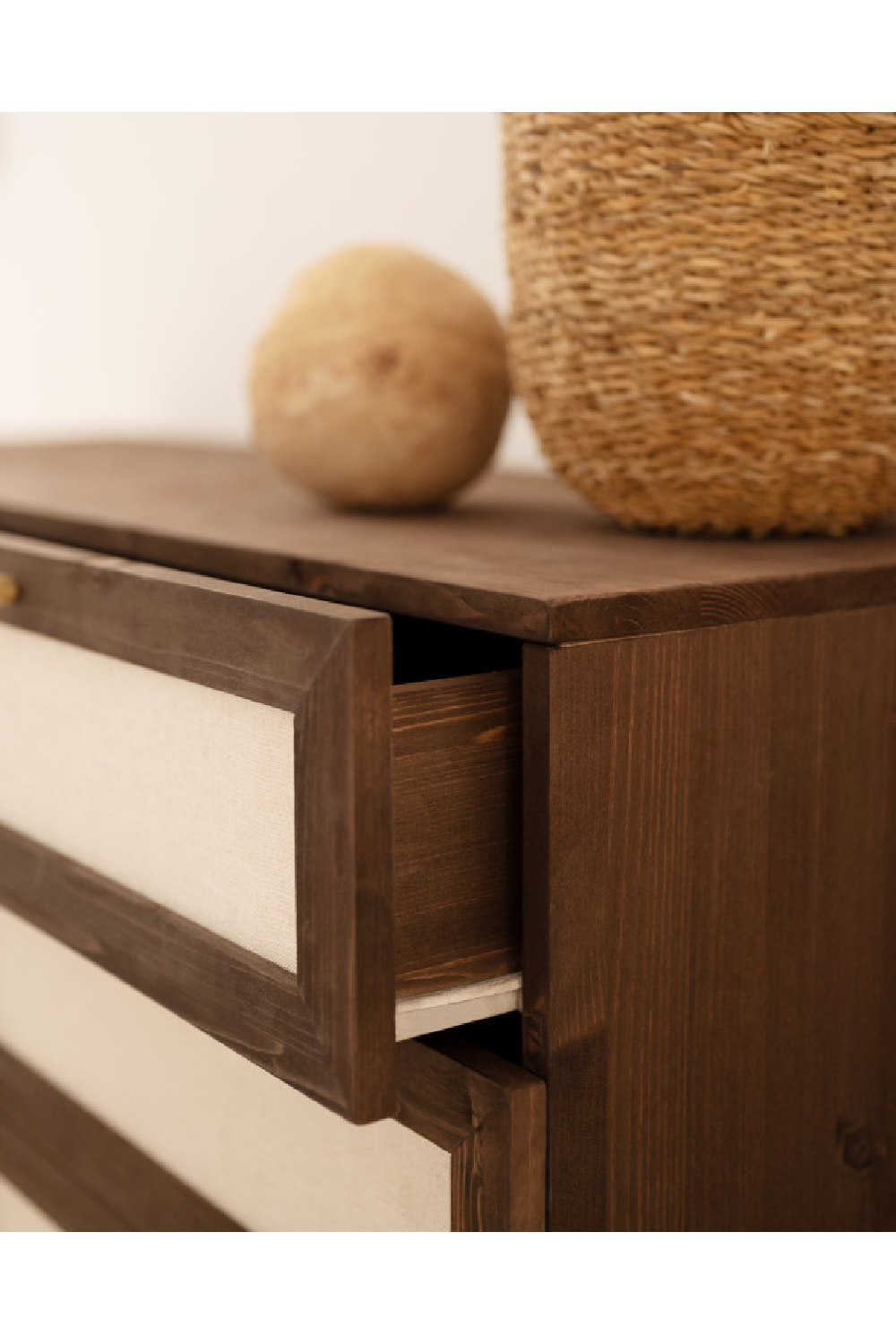 Wood Framed Fabric 6-Drawer Chest | Decowood Linen | Oroa.com