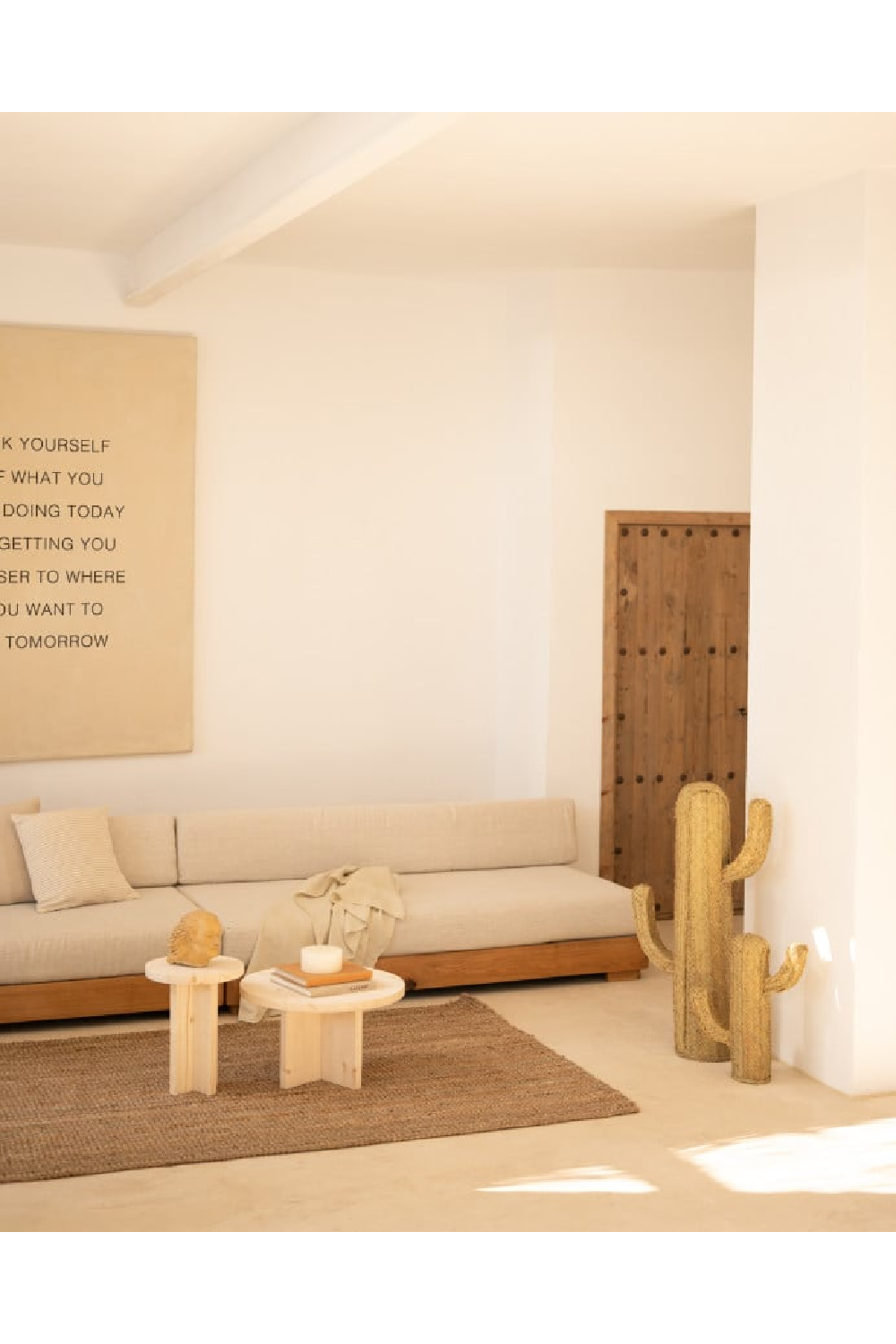 Round Coffee Table | Decowood Tokyo | Oroa.com