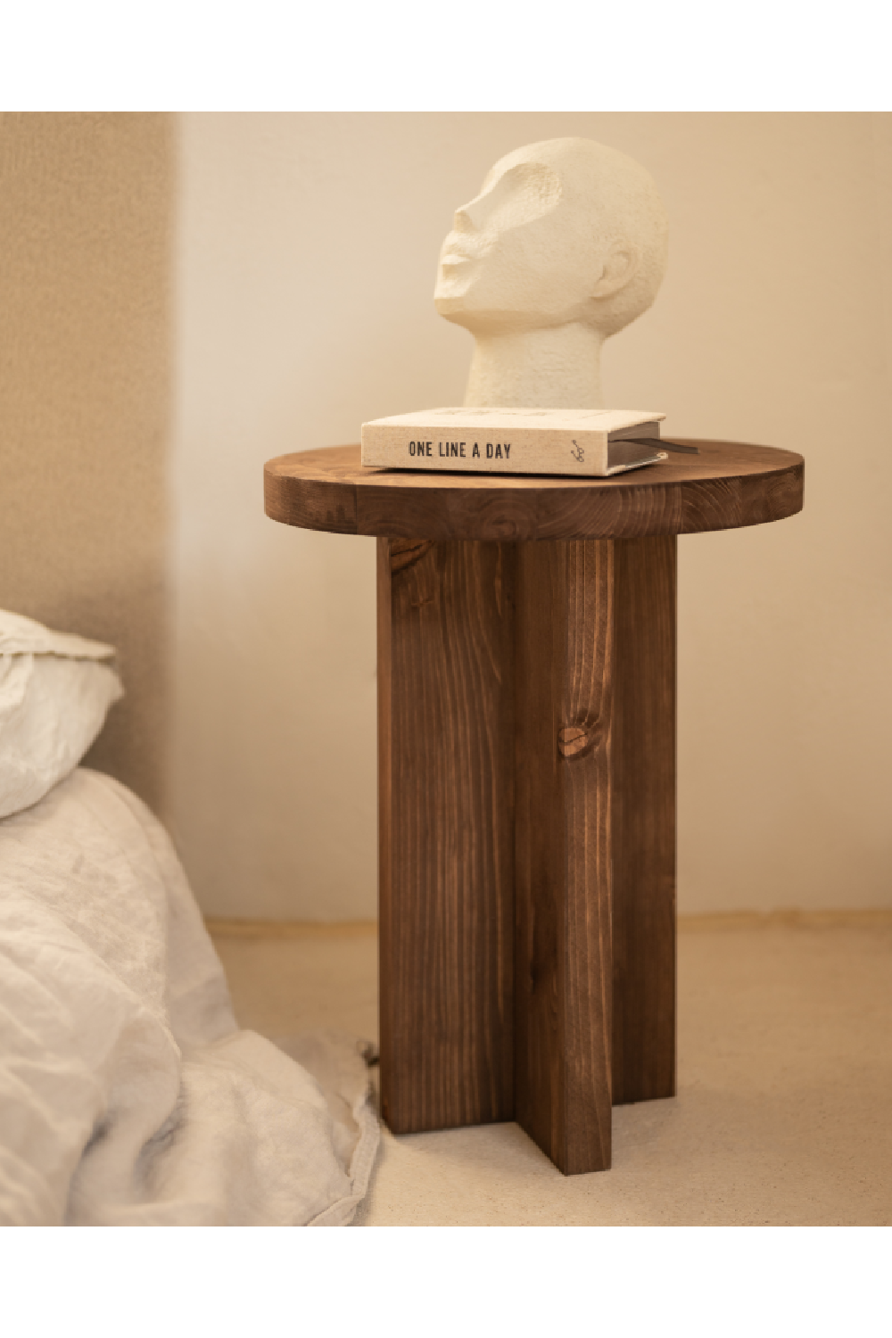 Japandi Round Bedside Table | Decowood Tokyo | Oroa.com